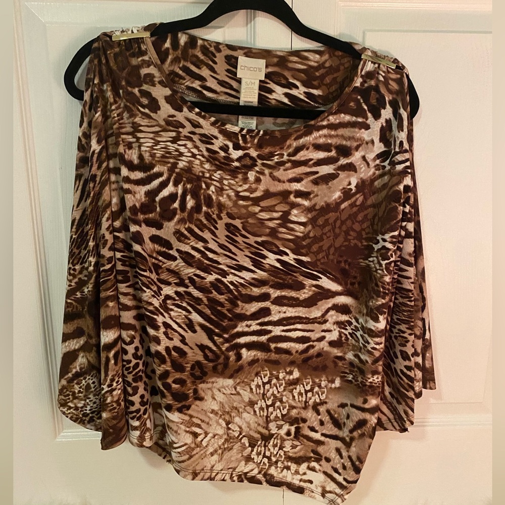 Chico’s women’s long sleeve cheetah print top